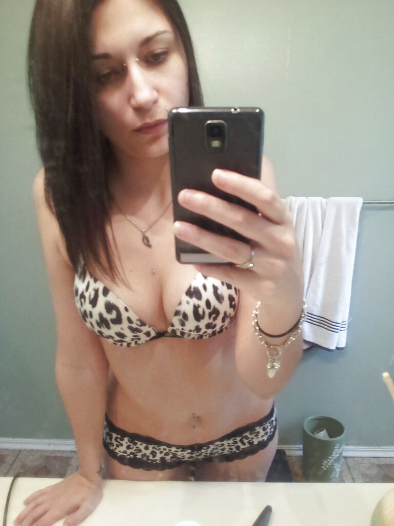 new pics that my bestfriend wanted me to poat for her porn gallery