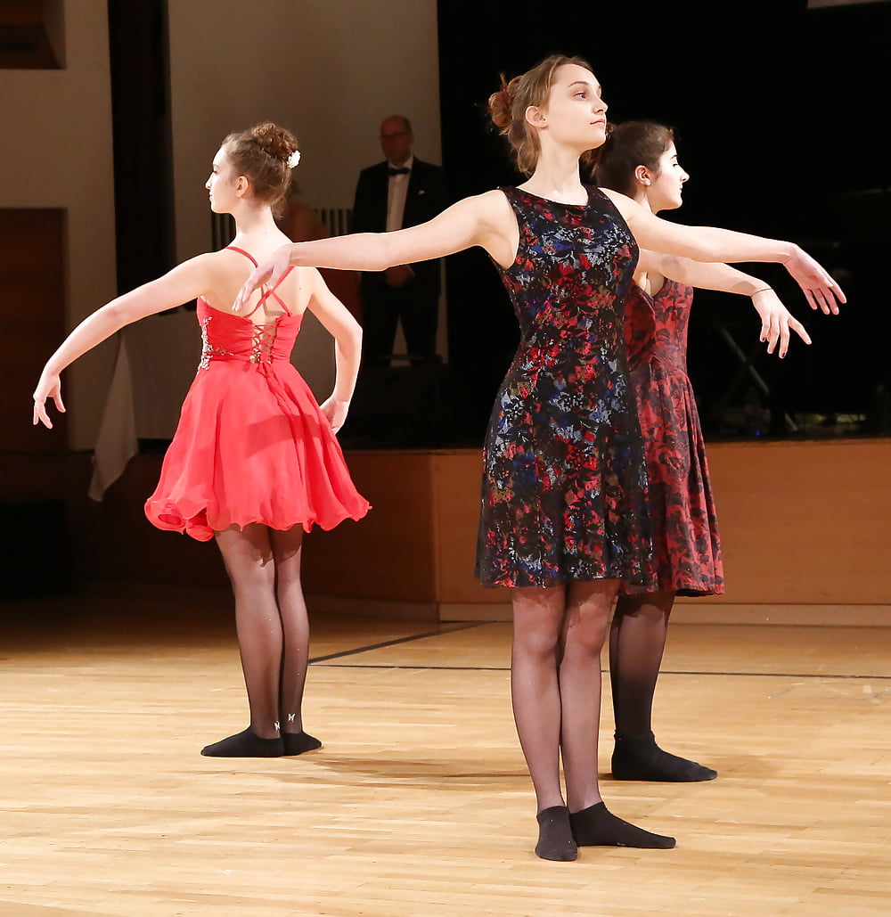 Dancers in Pantyhose #03 porn gallery