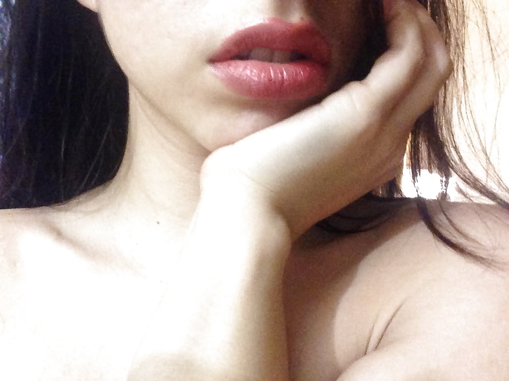 Teen Slut aka Symphony Selfies porn gallery