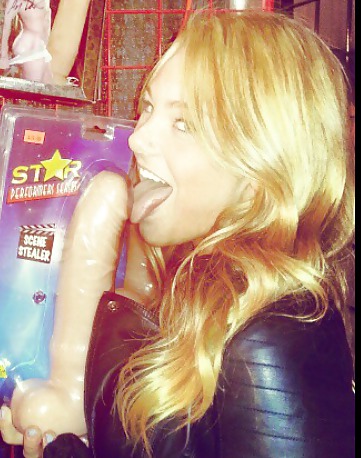 Beautiful British Girls porn gallery