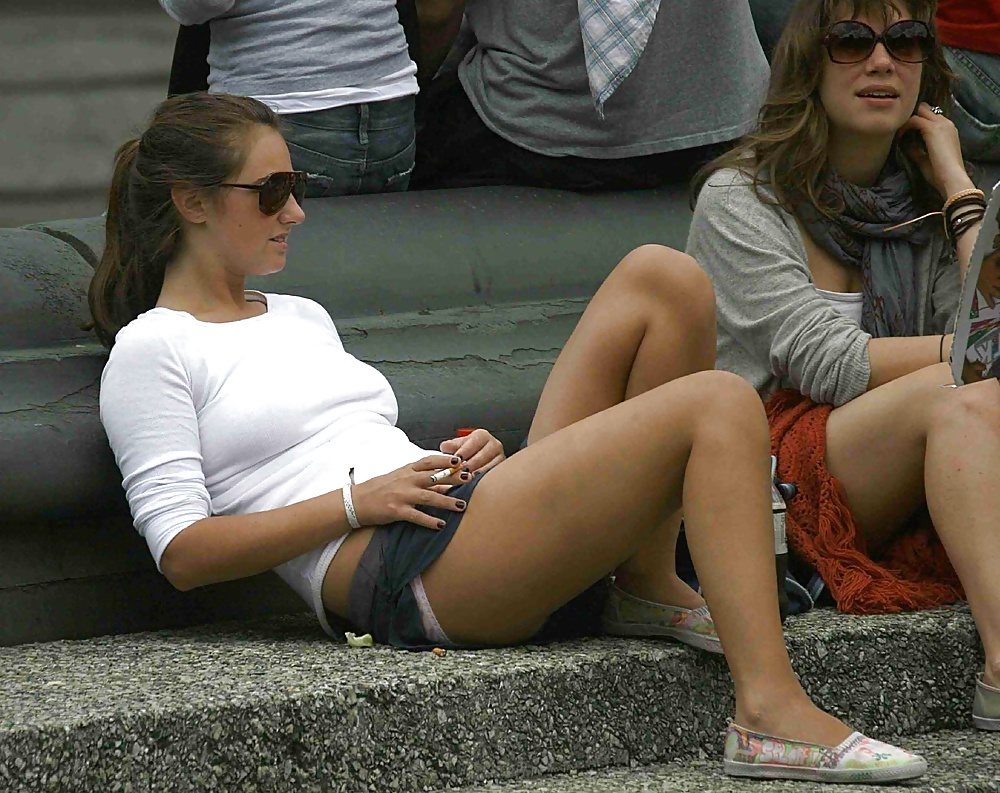 Street candid and upskirt porn gallery