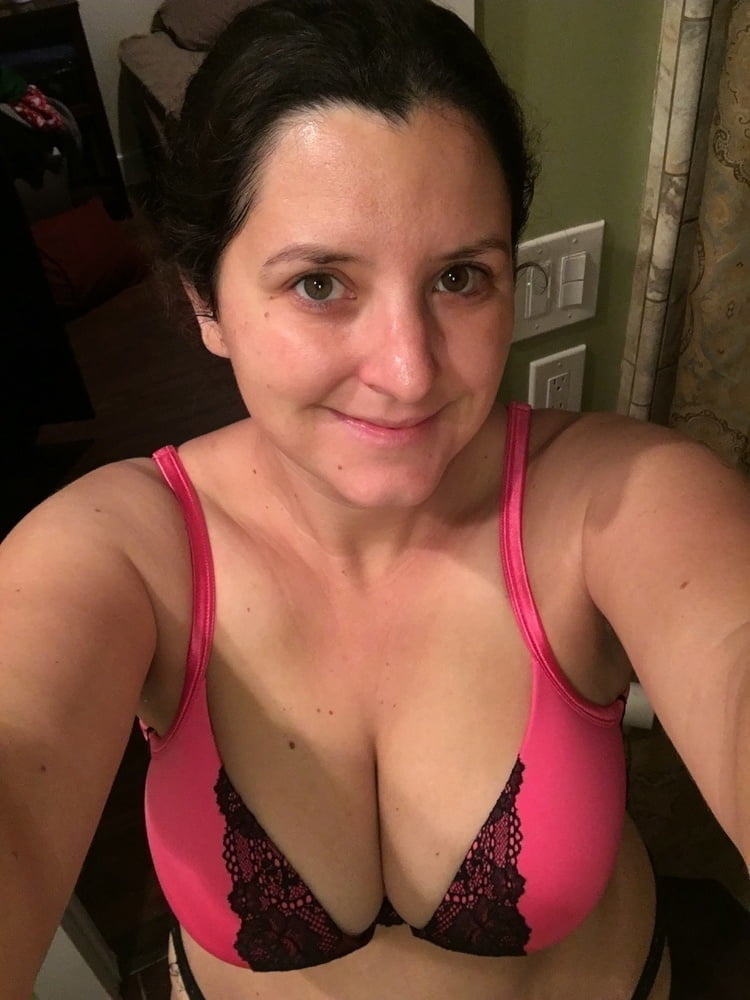 BBW Wife Connie Is A Great Cocksucker - 27 Photos 