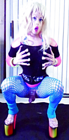 Extreme bimbo duck nails - 10 Pics | xHamster