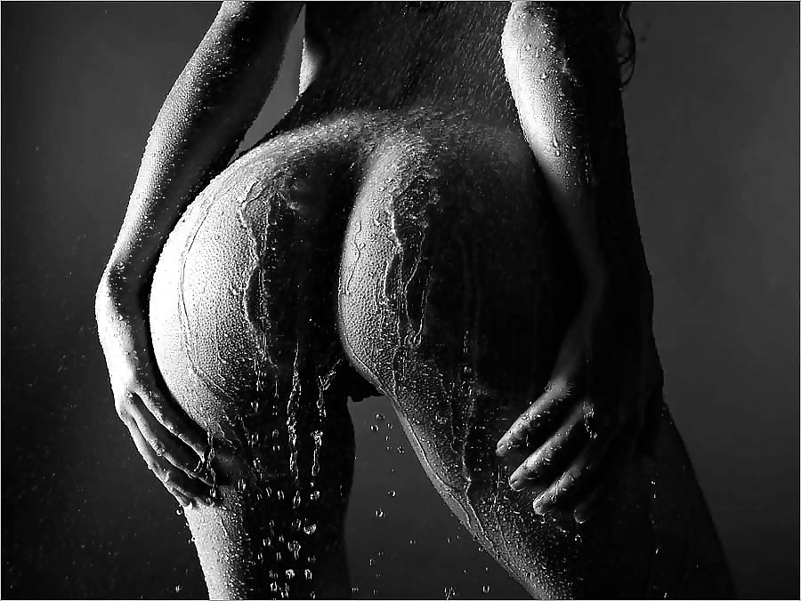 Shower in Black&White #3 porn gallery