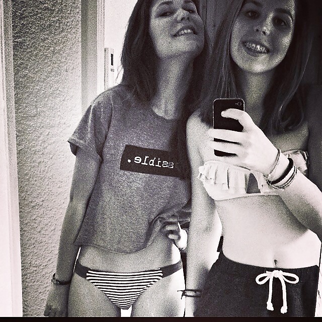 Diane & Her Friends porn gallery